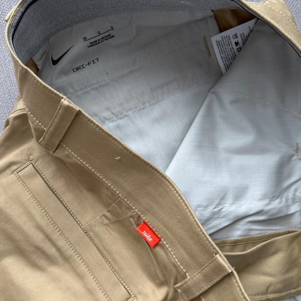Nike Dry Fit UV Golf Chino Shorts Khaki Tan  Men's Size 36